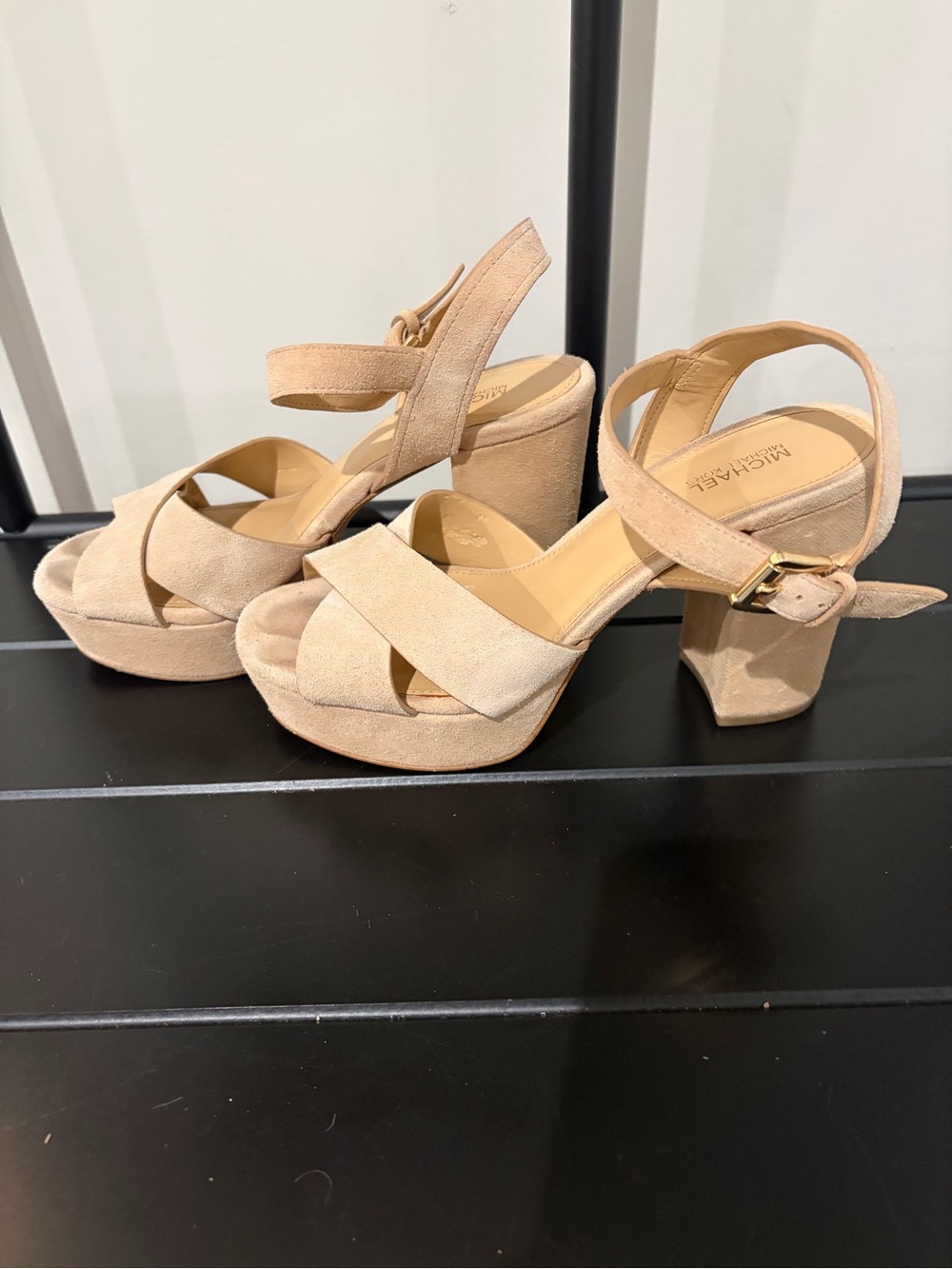 Michael Kors Divia Suede High Heel Platform Sandals Beige - Size 7